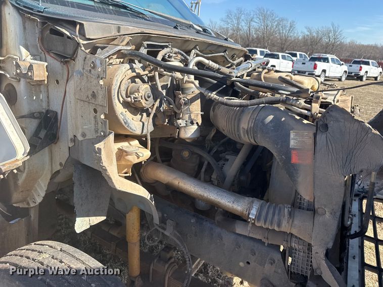 image for item DQ4278 2000 Ford F650 Super Duty tank truck