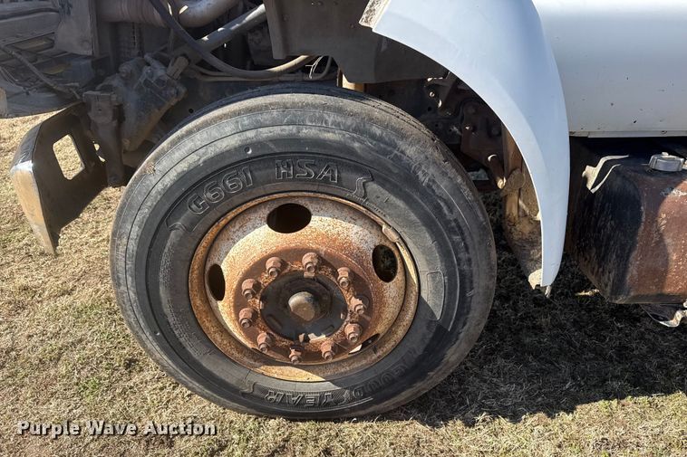 image for item DQ4278 2000 Ford F650 Super Duty tank truck