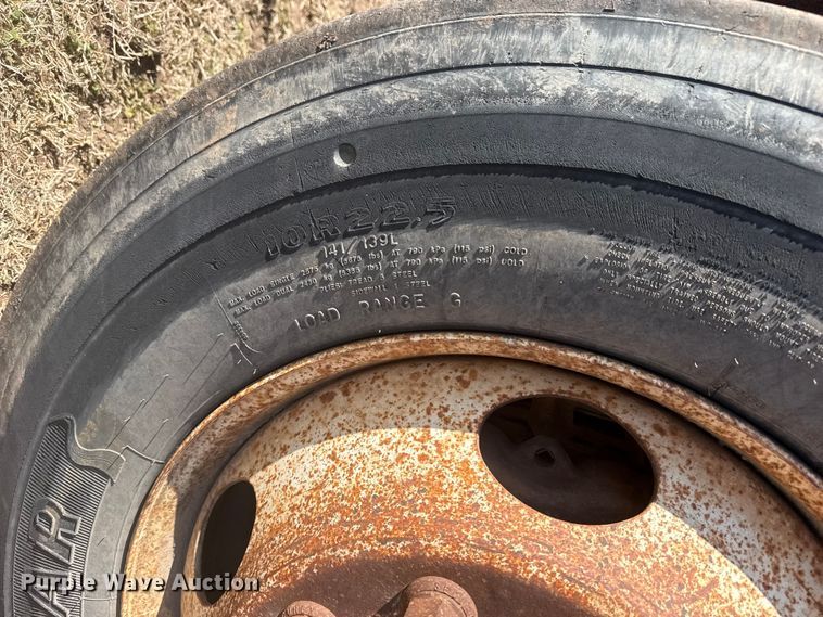 image for item DQ4278 2000 Ford F650 Super Duty tank truck