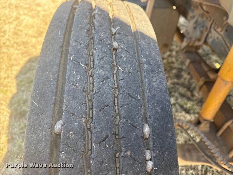 image for item DQ4278 2000 Ford F650 Super Duty tank truck