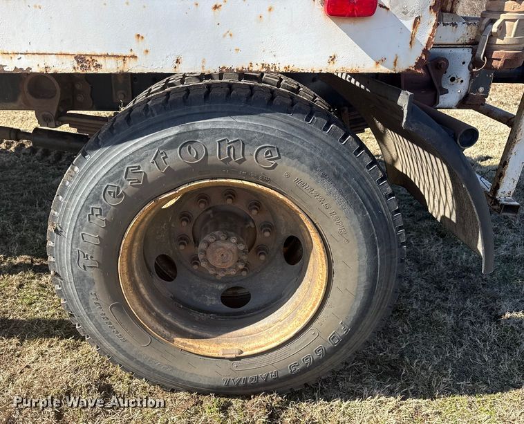 image for item DQ4278 2000 Ford F650 Super Duty tank truck