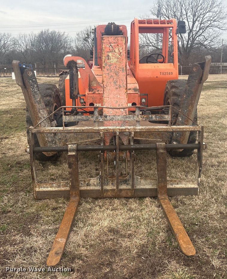 image for item DQ4281 2013 JLG 10042 telehandler