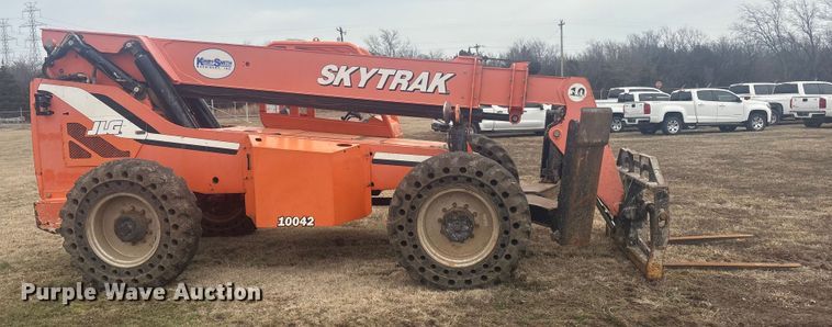 image for item DQ4281 2013 JLG 10042 telehandler