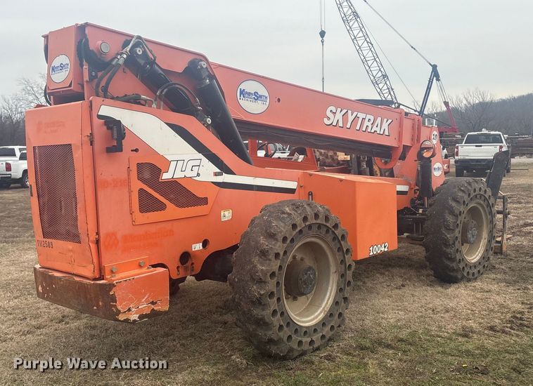 image for item DQ4281 2013 JLG 10042 telehandler
