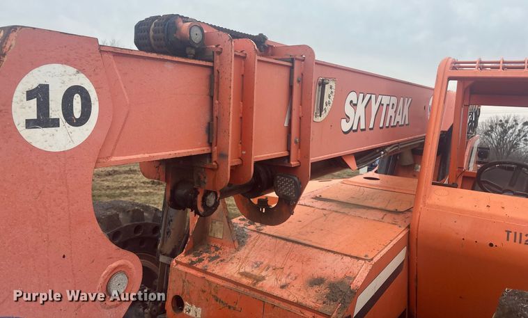 image for item DQ4281 2013 JLG 10042 telehandler