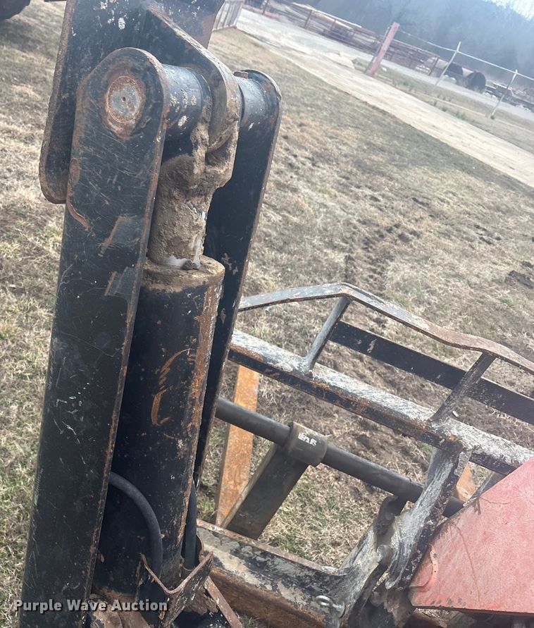 image for item DQ4281 2013 JLG 10042 telehandler