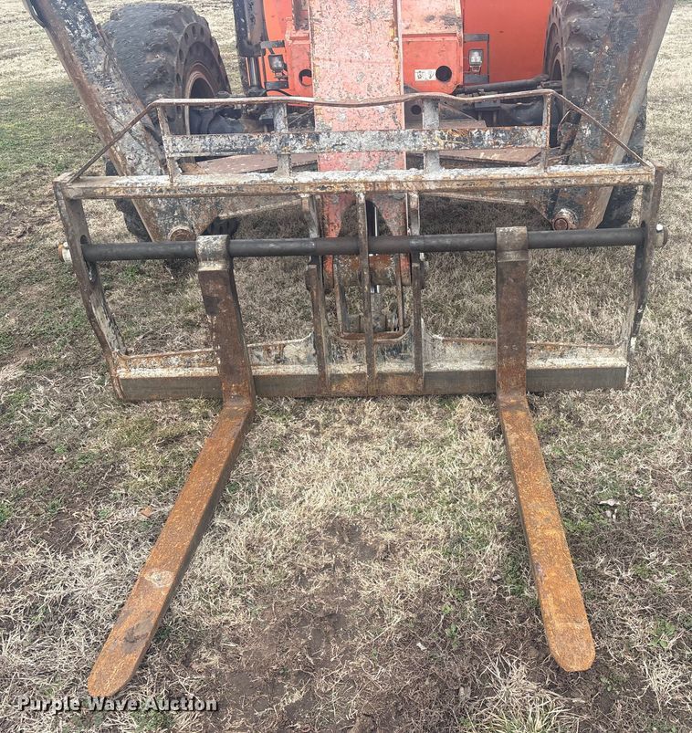 image for item DQ4281 2013 JLG 10042 telehandler
