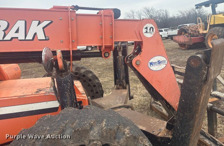 image for item DQ4281 2013 JLG 10042 telehandler
