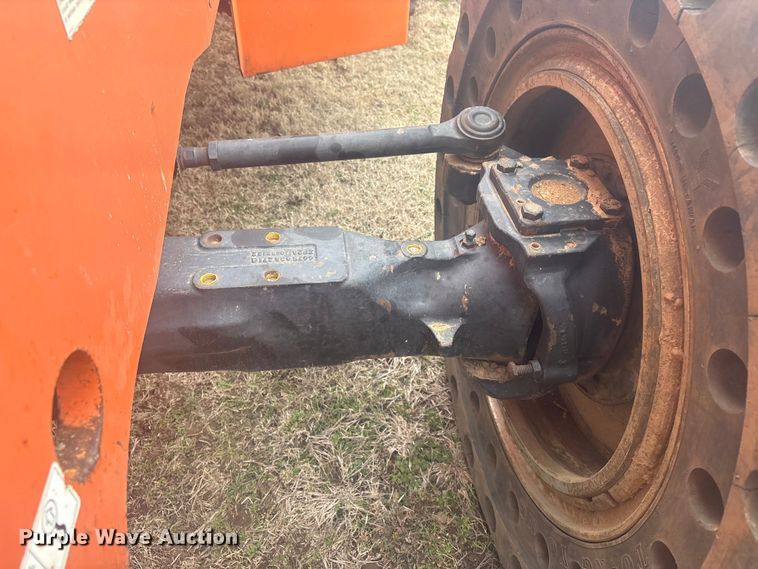 image for item DQ4281 2013 JLG 10042 telehandler