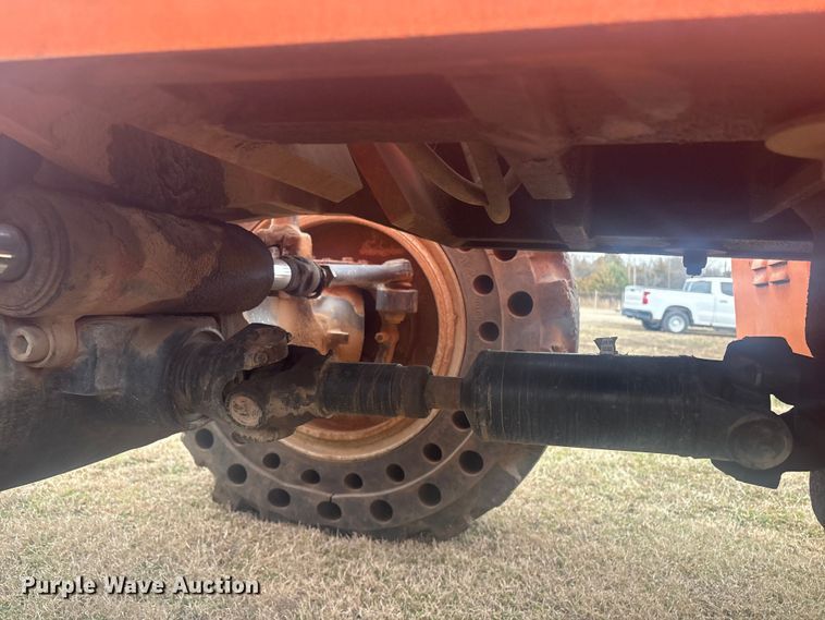 image for item DQ4281 2013 JLG 10042 telehandler