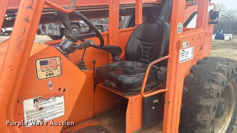 image for item DQ4281 2013 JLG 10042 telehandler