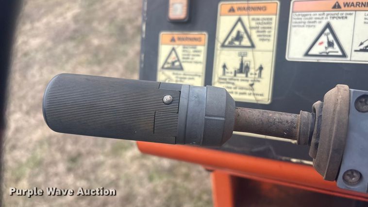 image for item DQ4281 2013 JLG 10042 telehandler