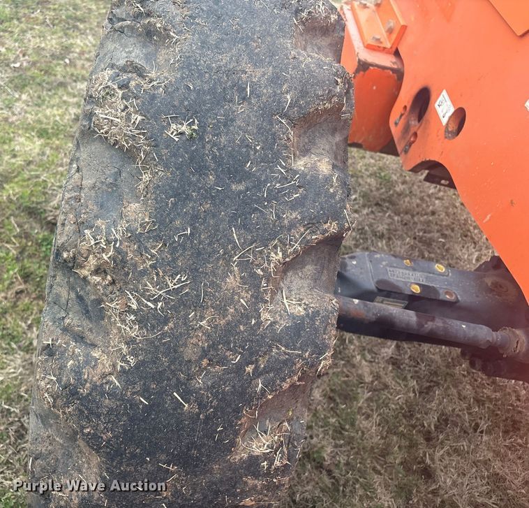 image for item DQ4281 2013 JLG 10042 telehandler