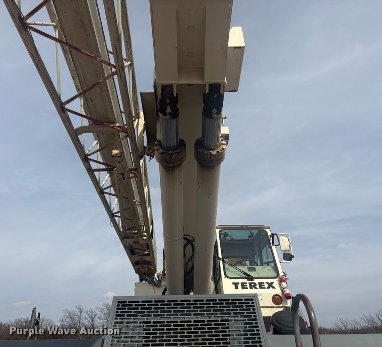 image for item DQ4282 2000 Terex RT 160 crane