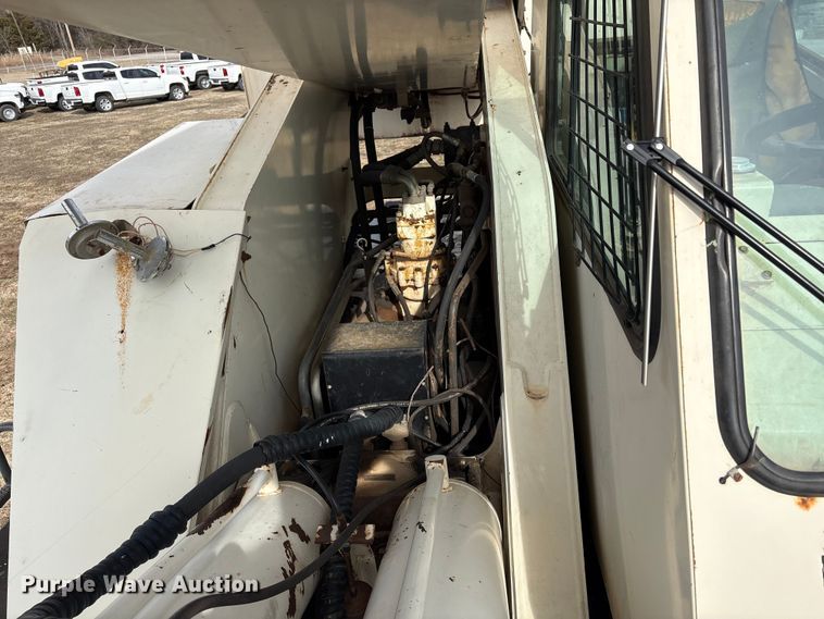 image for item DQ4282 2000 Terex RT 160 crane