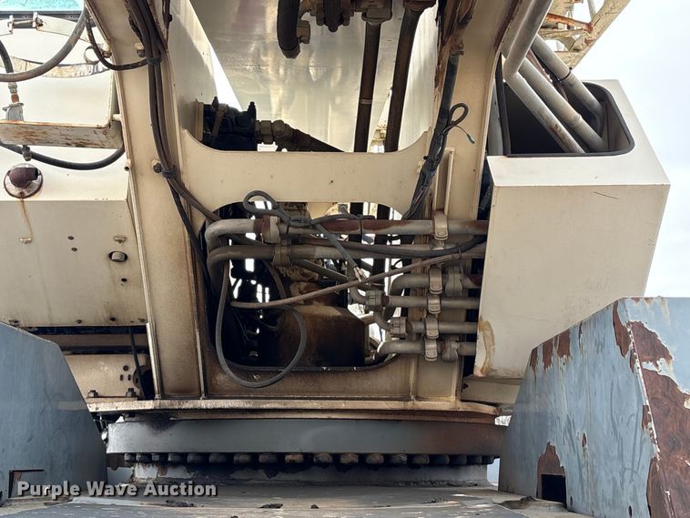 image for item DQ4282 2000 Terex RT 160 crane