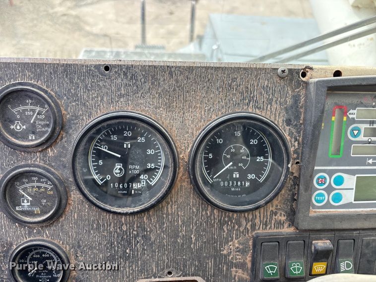 image for item DQ4282 2000 Terex RT 160 crane