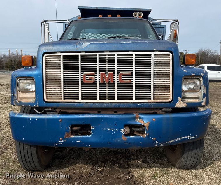 image for item DQ4284 1991 GMC C6500 dump truck
