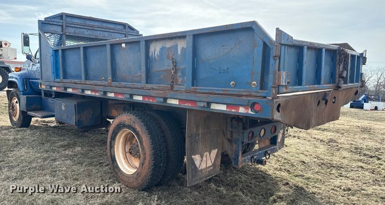 image for item DQ4284 1991 GMC C6500 dump truck