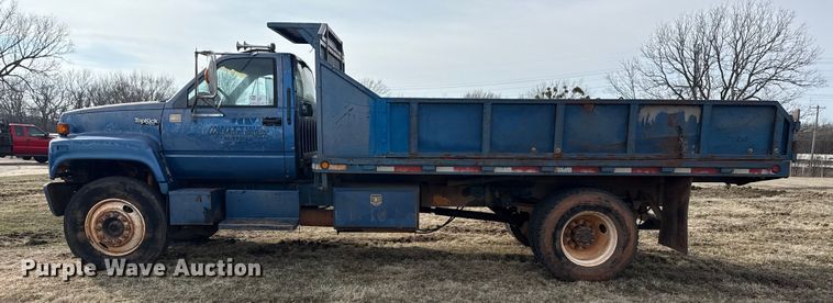 image for item DQ4284 1991 GMC C6500 dump truck