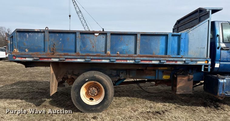 image for item DQ4284 1991 GMC C6500 dump truck