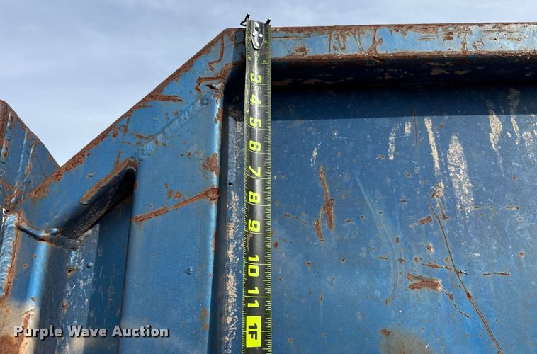 image for item DQ4284 1991 GMC C6500 dump truck