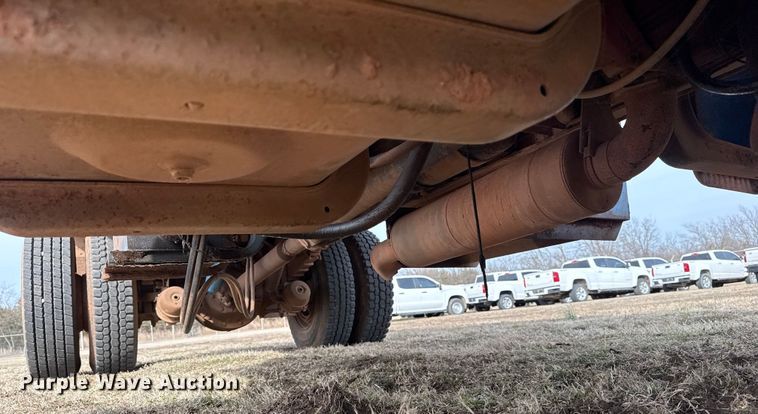 image for item DQ4284 1991 GMC C6500 dump truck