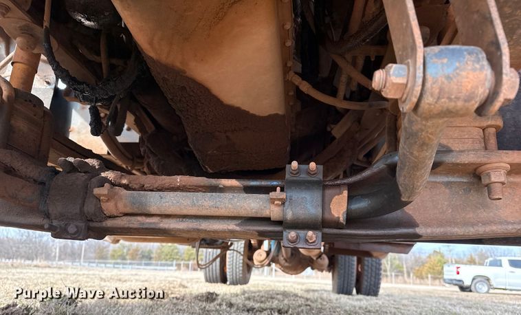 image for item DQ4284 1991 GMC C6500 dump truck