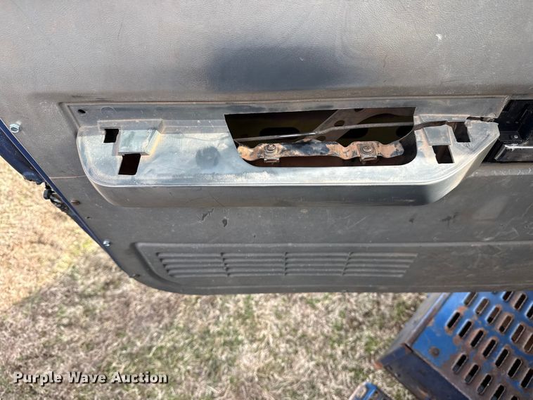 image for item DQ4284 1991 GMC C6500 dump truck