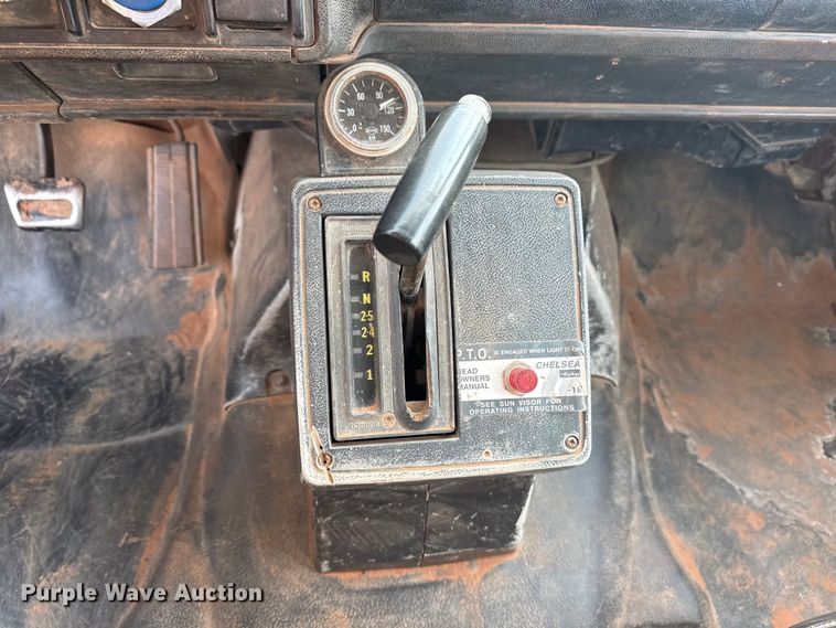 image for item DQ4284 1991 GMC C6500 dump truck