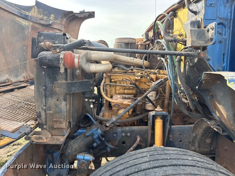 image for item DQ4284 1991 GMC C6500 dump truck