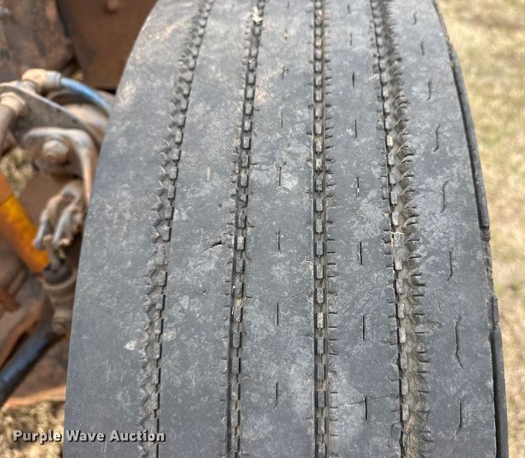 image for item DQ4284 1991 GMC C6500 dump truck