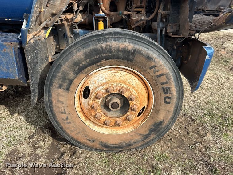 image for item DQ4284 1991 GMC C6500 dump truck