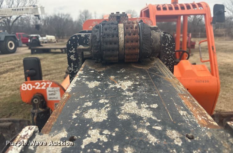 image for item DQ4285 2017 JLG Skytrak 10042 telehandler