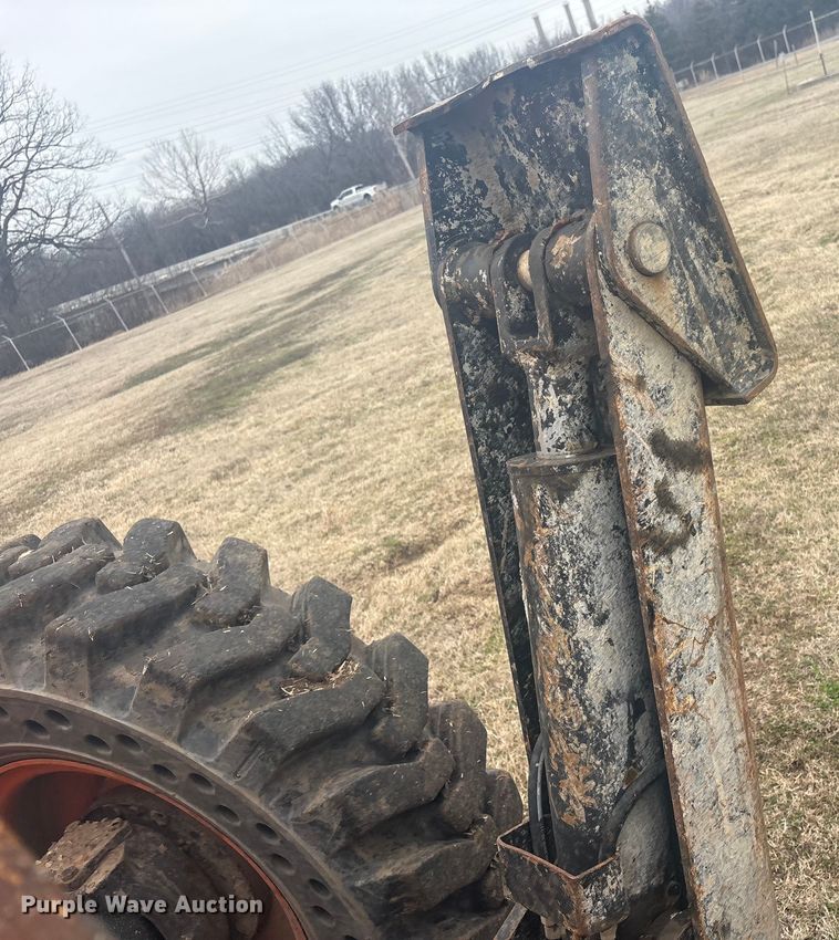 image for item DQ4285 2017 JLG Skytrak 10042 telehandler