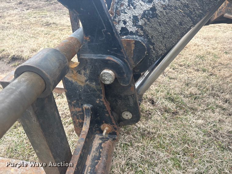 image for item DQ4285 2017 JLG Skytrak 10042 telehandler