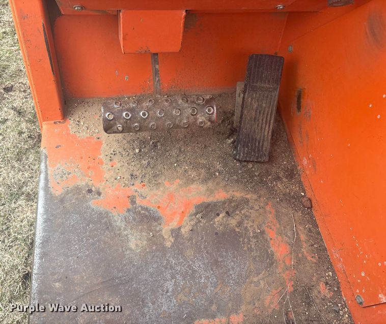 image for item DQ4285 2017 JLG Skytrak 10042 telehandler