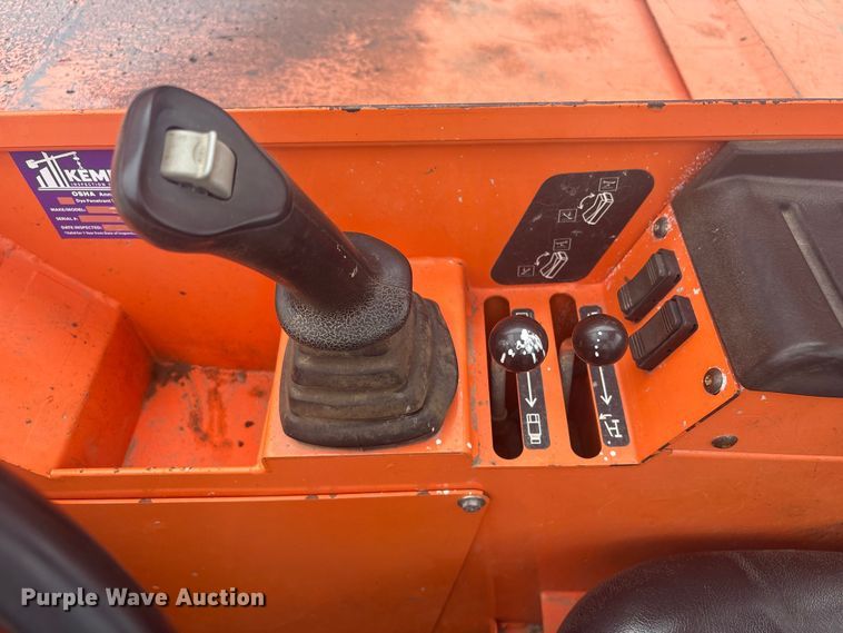 image for item DQ4285 2017 JLG Skytrak 10042 telehandler