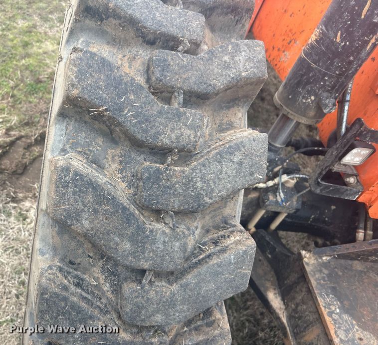 image for item DQ4285 2017 JLG Skytrak 10042 telehandler