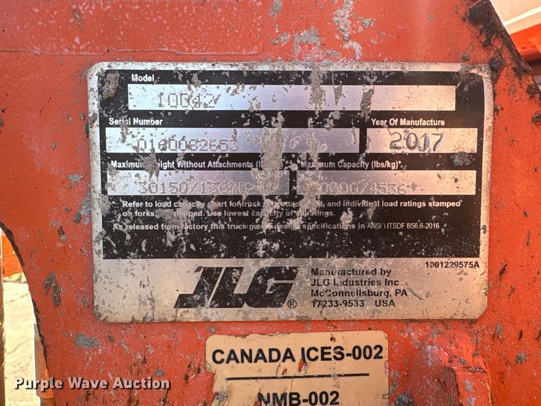 image for item DQ4285 2017 JLG Skytrak 10042 telehandler