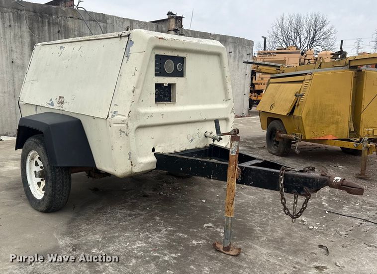image for item DQ4291 Ingersoll Rand air compressor