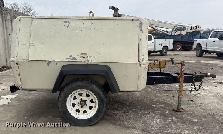 image for item DQ4291 Ingersoll Rand air compressor