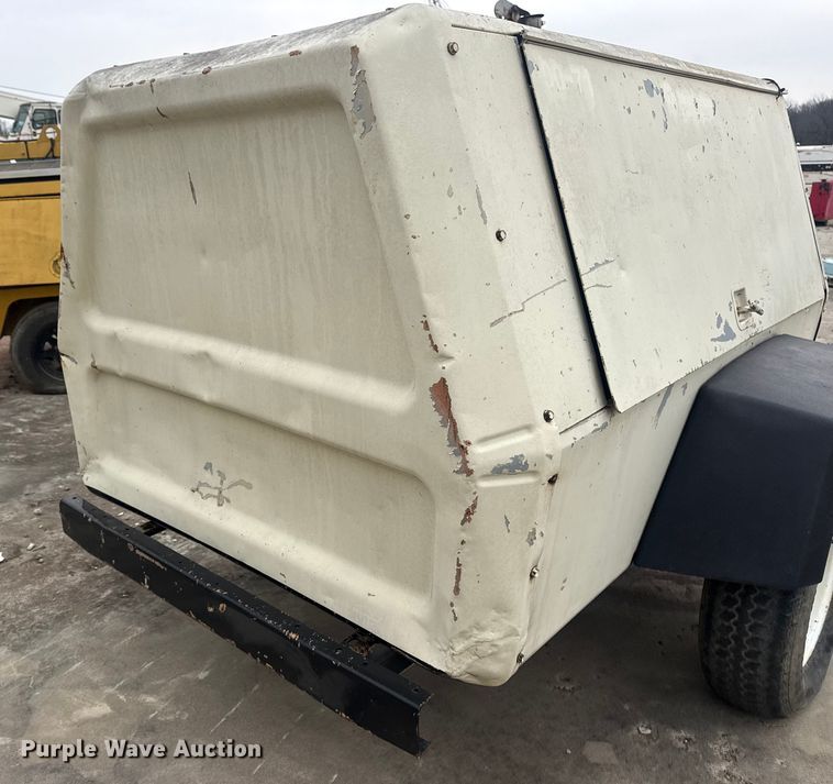 image for item DQ4291 Ingersoll Rand air compressor