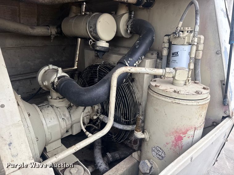 image for item DQ4291 Ingersoll Rand air compressor