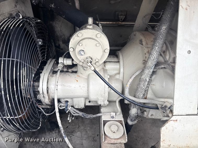 image for item DQ4291 Ingersoll Rand air compressor