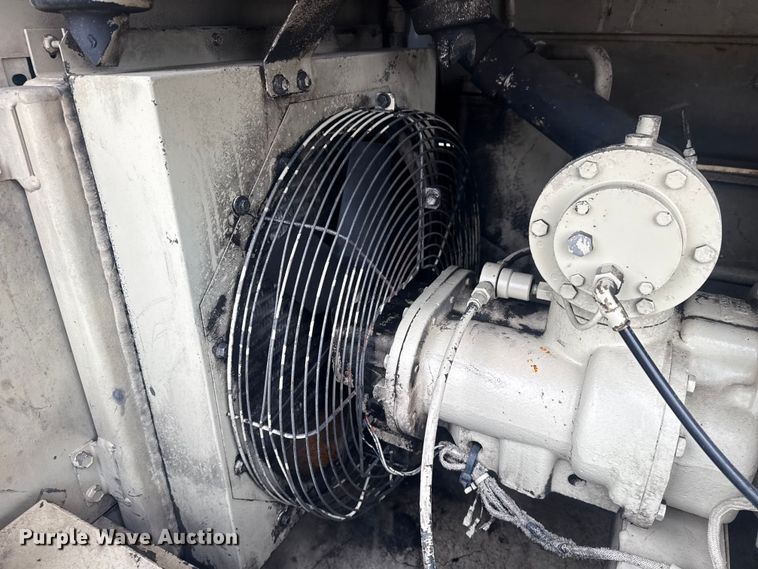 image for item DQ4291 Ingersoll Rand air compressor