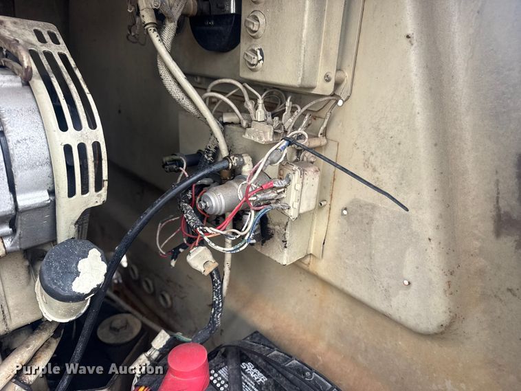 image for item DQ4291 Ingersoll Rand air compressor