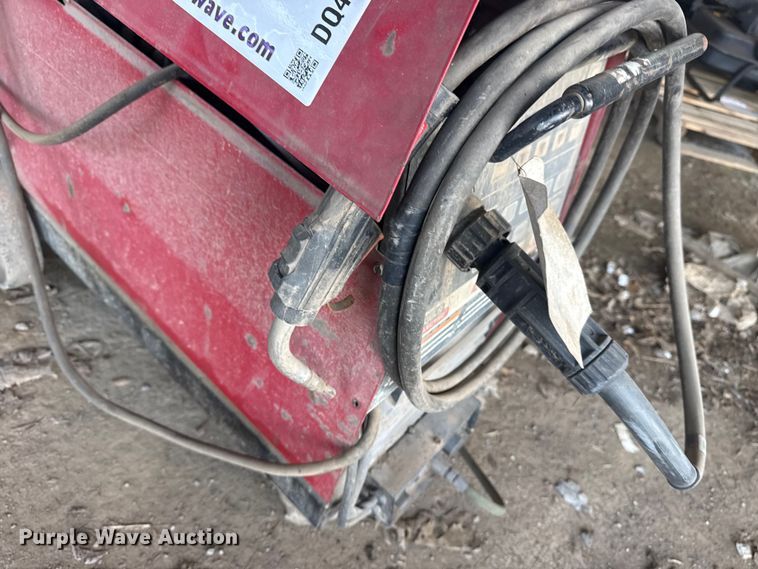 image for item DQ4307 Lincoln Electric SP-250 welder