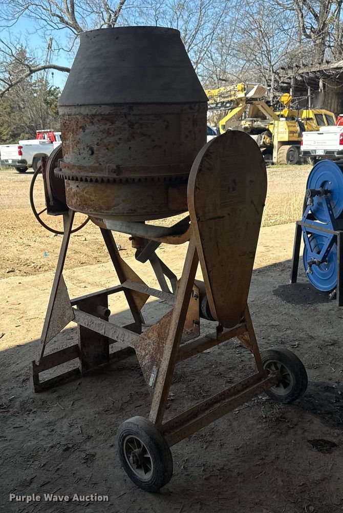 image for item DQ4309 CF Gilco, Inc. 59027 concrete mixer