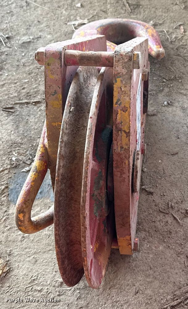 image for item DQ4316 Crosby crane block